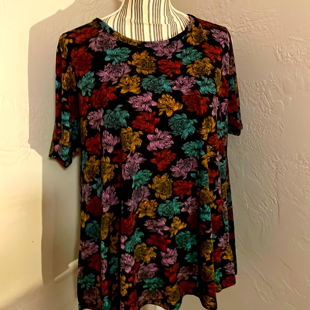 Perfect T Black multi colored floral pattern